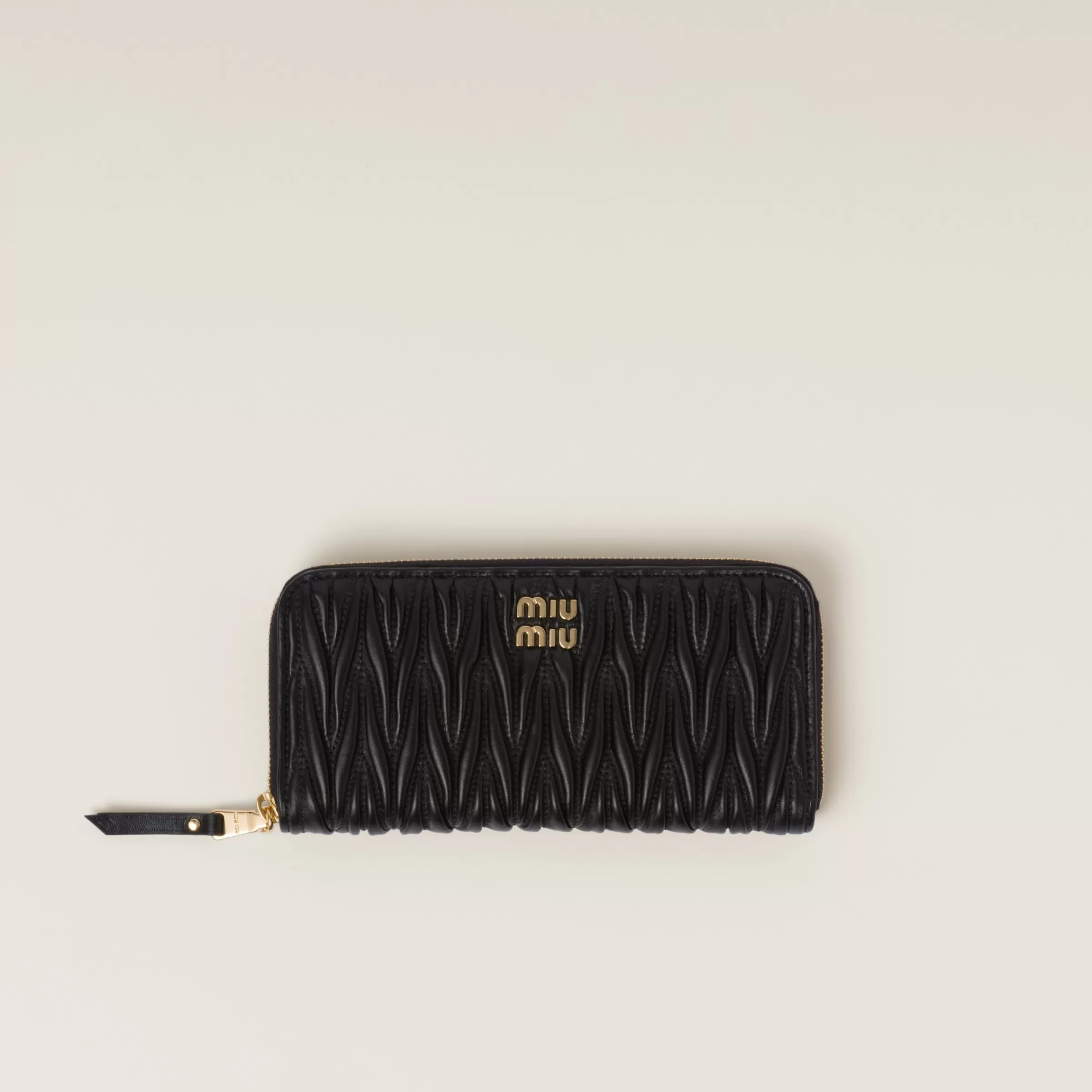 Miu Miu Large Matelassé Nappa Leather Wallet |