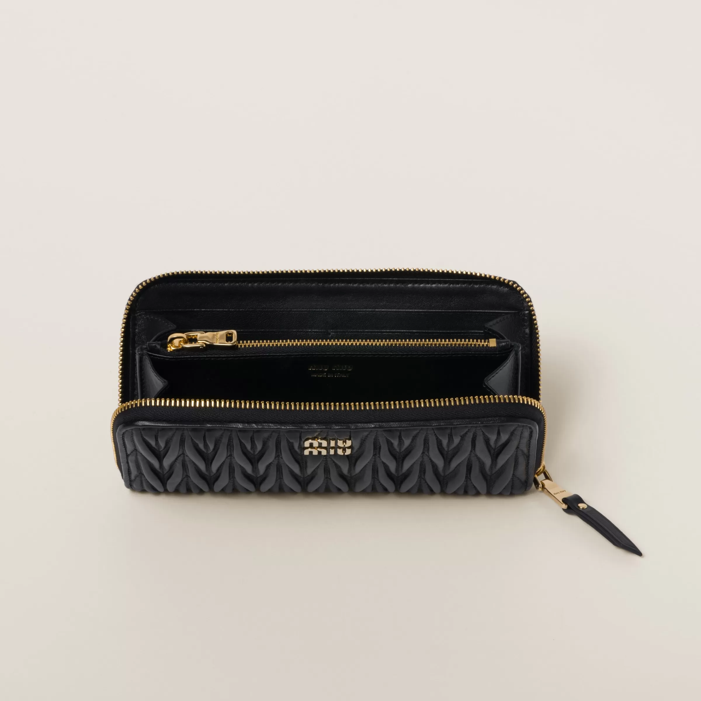 Miu Miu Large Matelassé Nappa Leather Wallet |