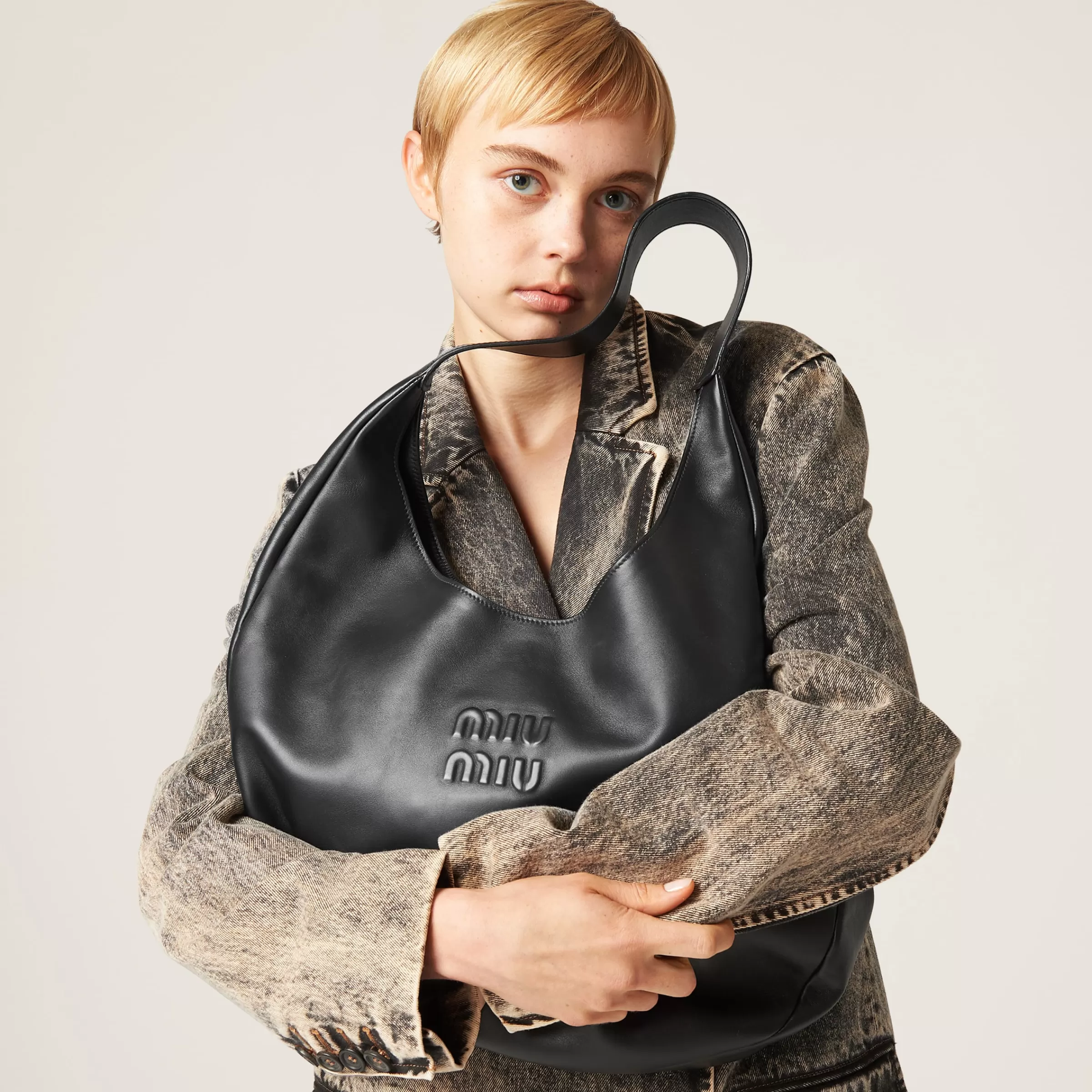 Miu Miu Leather Hobo Bag |
