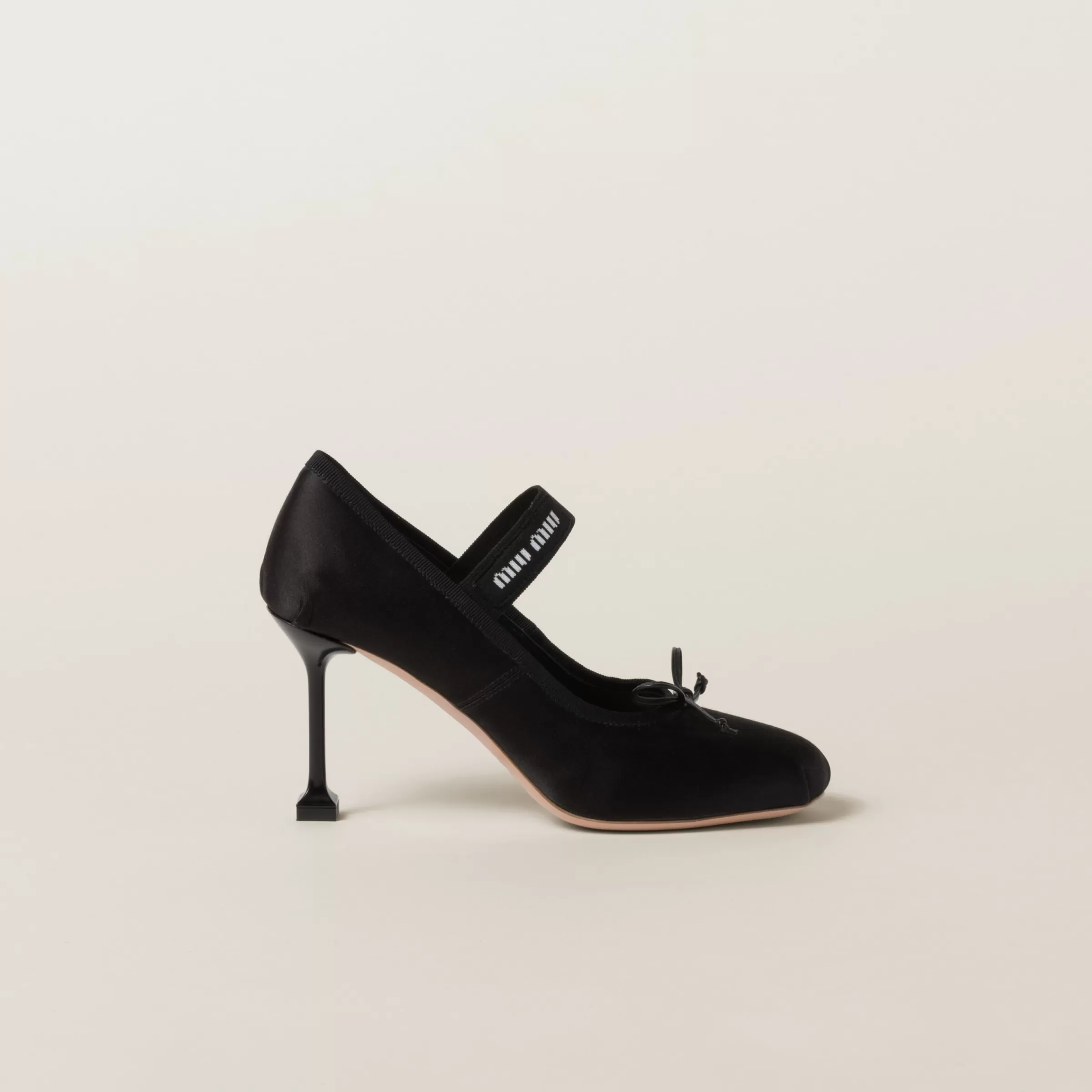 Miu Miu Satin Pumps |