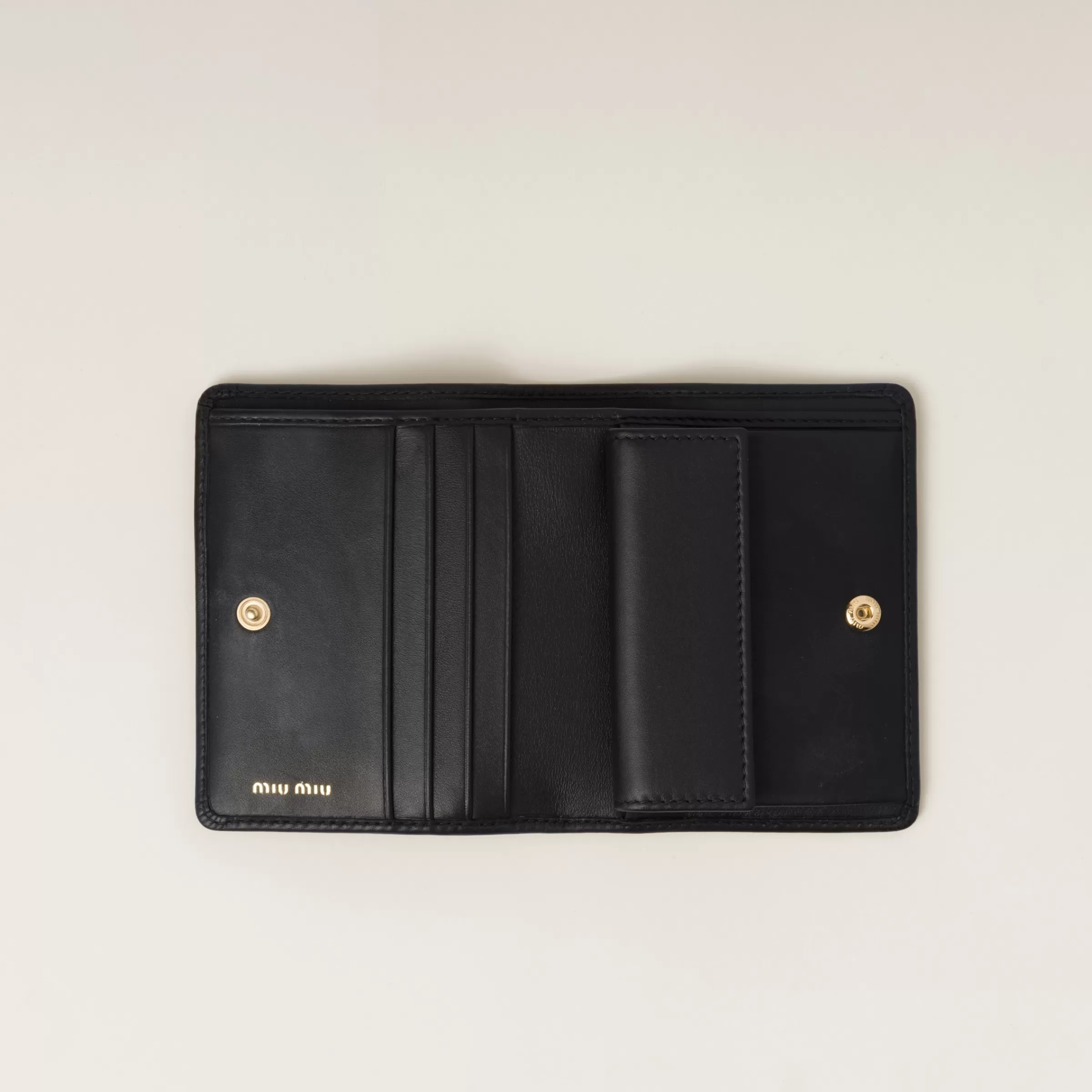 Miu Miu Small Leather Wallet |