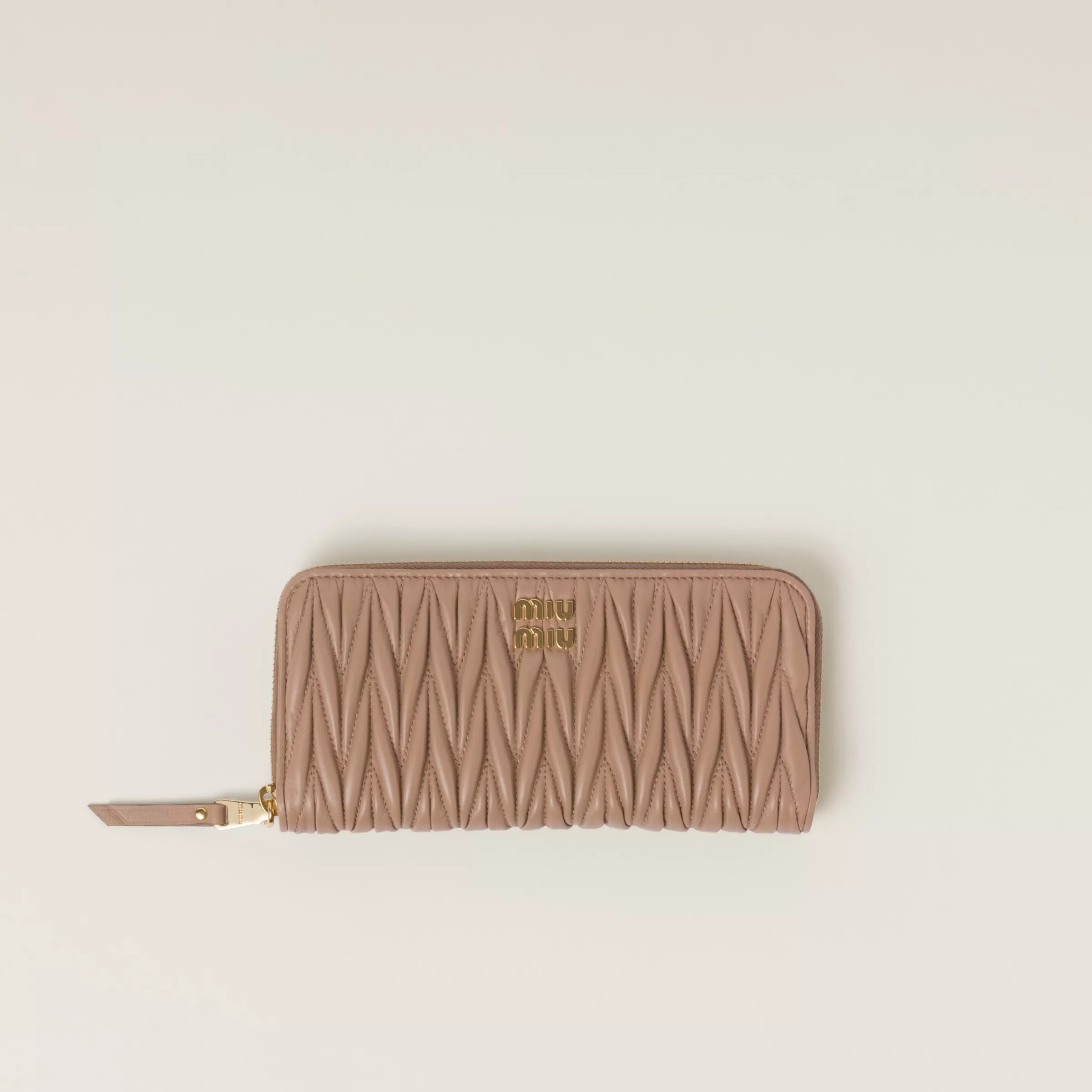 Miu Miu Large Matelassé Nappa Leather Wallet |