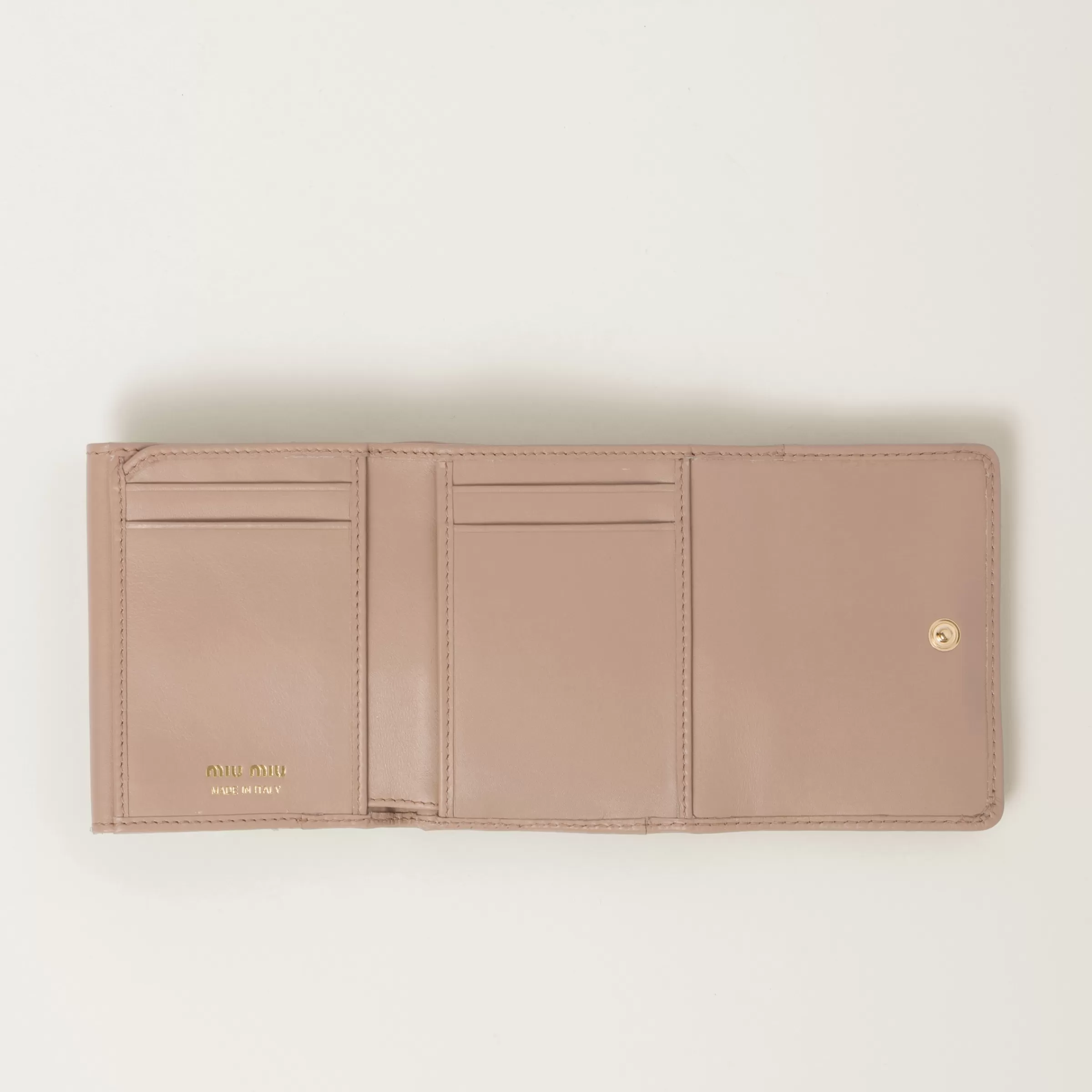 Miu Miu Small Leather Wallet |