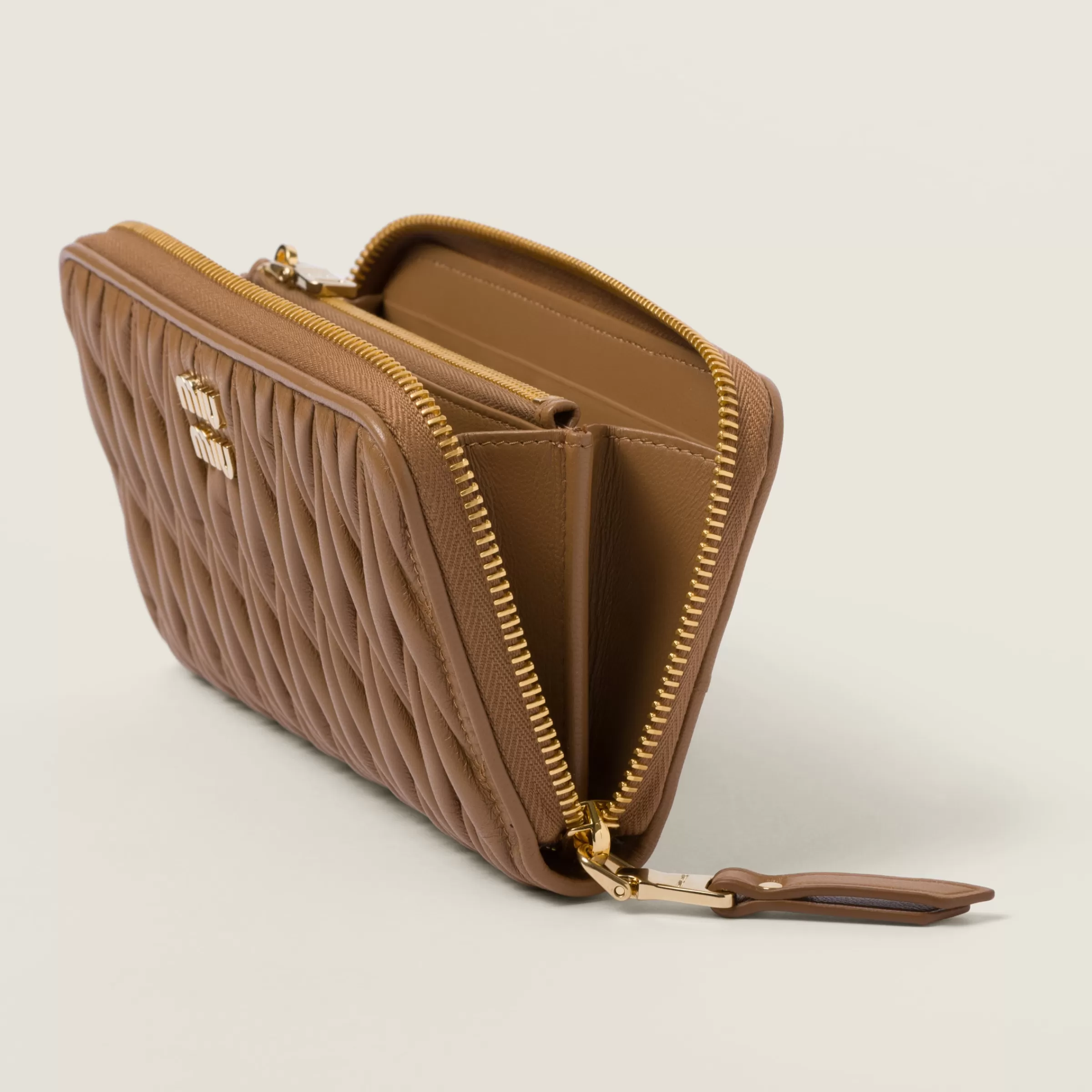 Miu Miu Large Matelassé Nappa Leather Wallet |