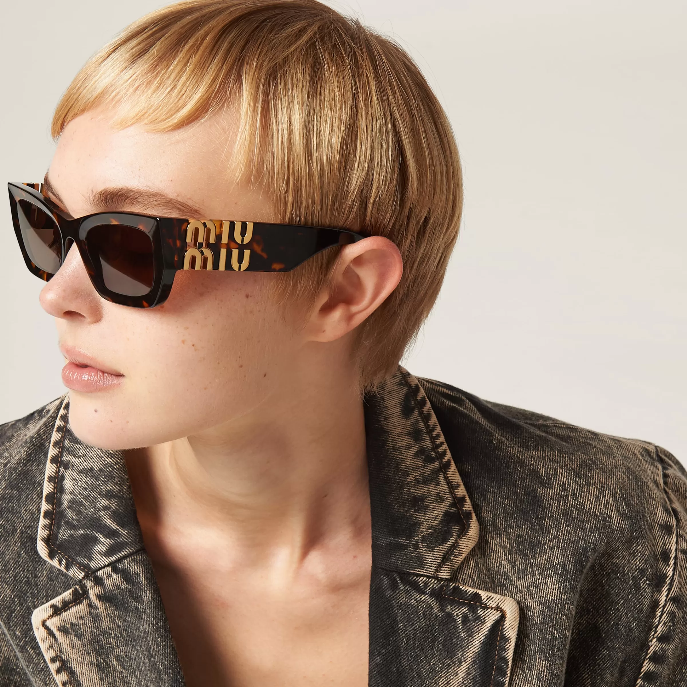 Miu Miu Miu Glimpse Sunglasses |