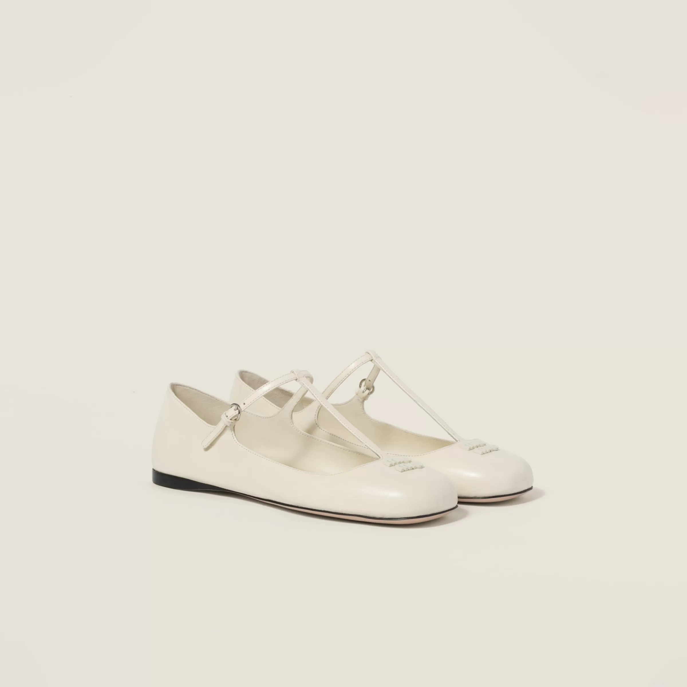 Miu Miu Leather Ballerinas |