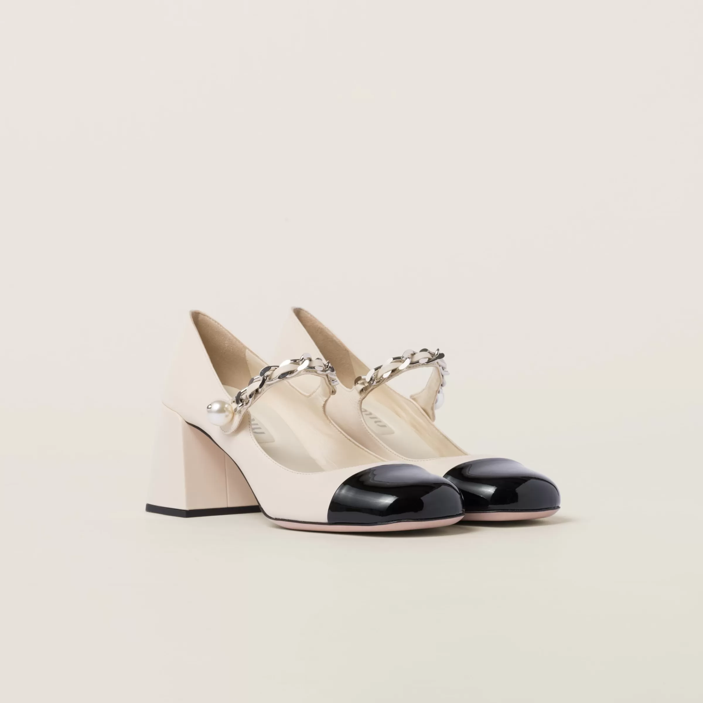Miu Miu Leather Pumps |