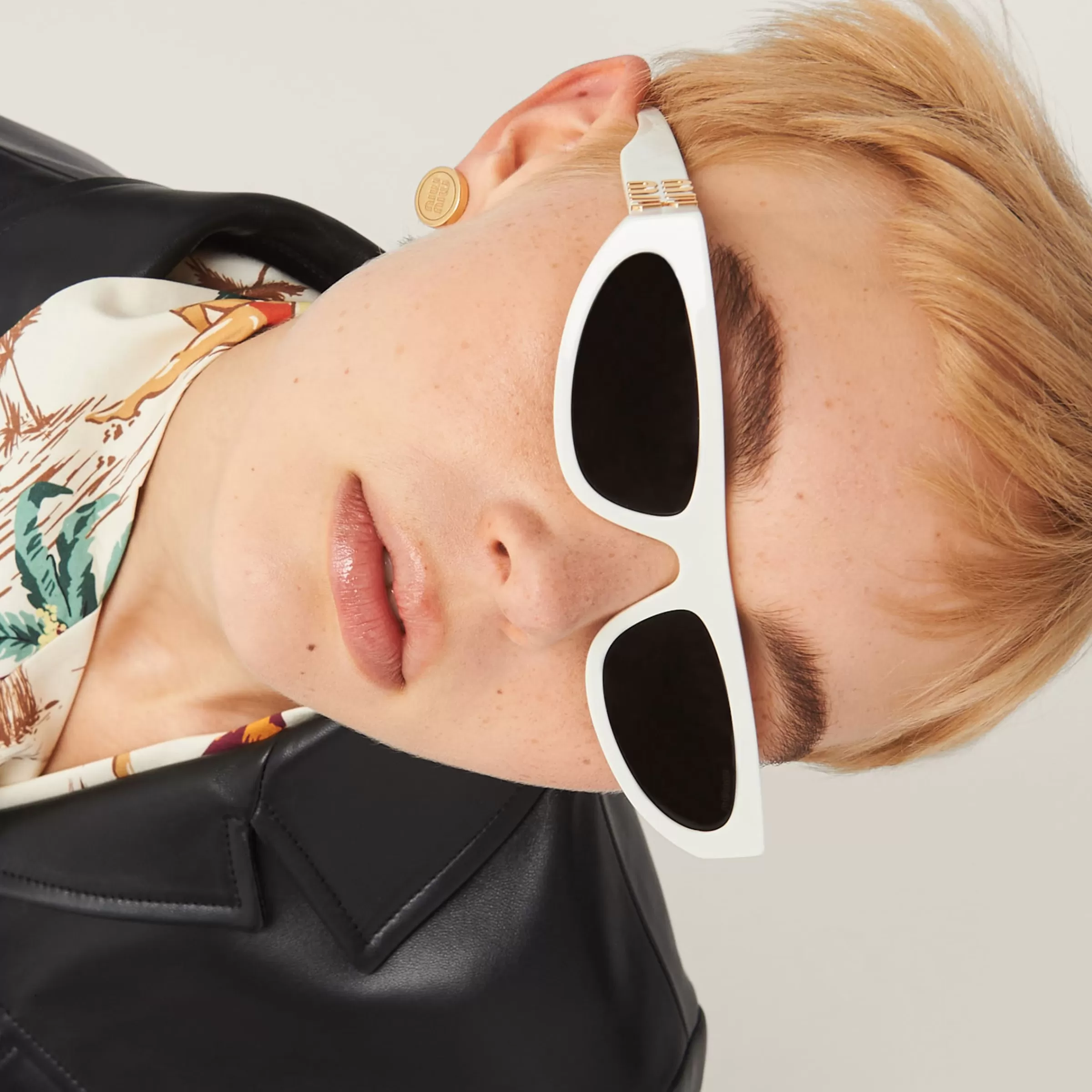 Miu Miu Miu Glimpse Sunglasses |