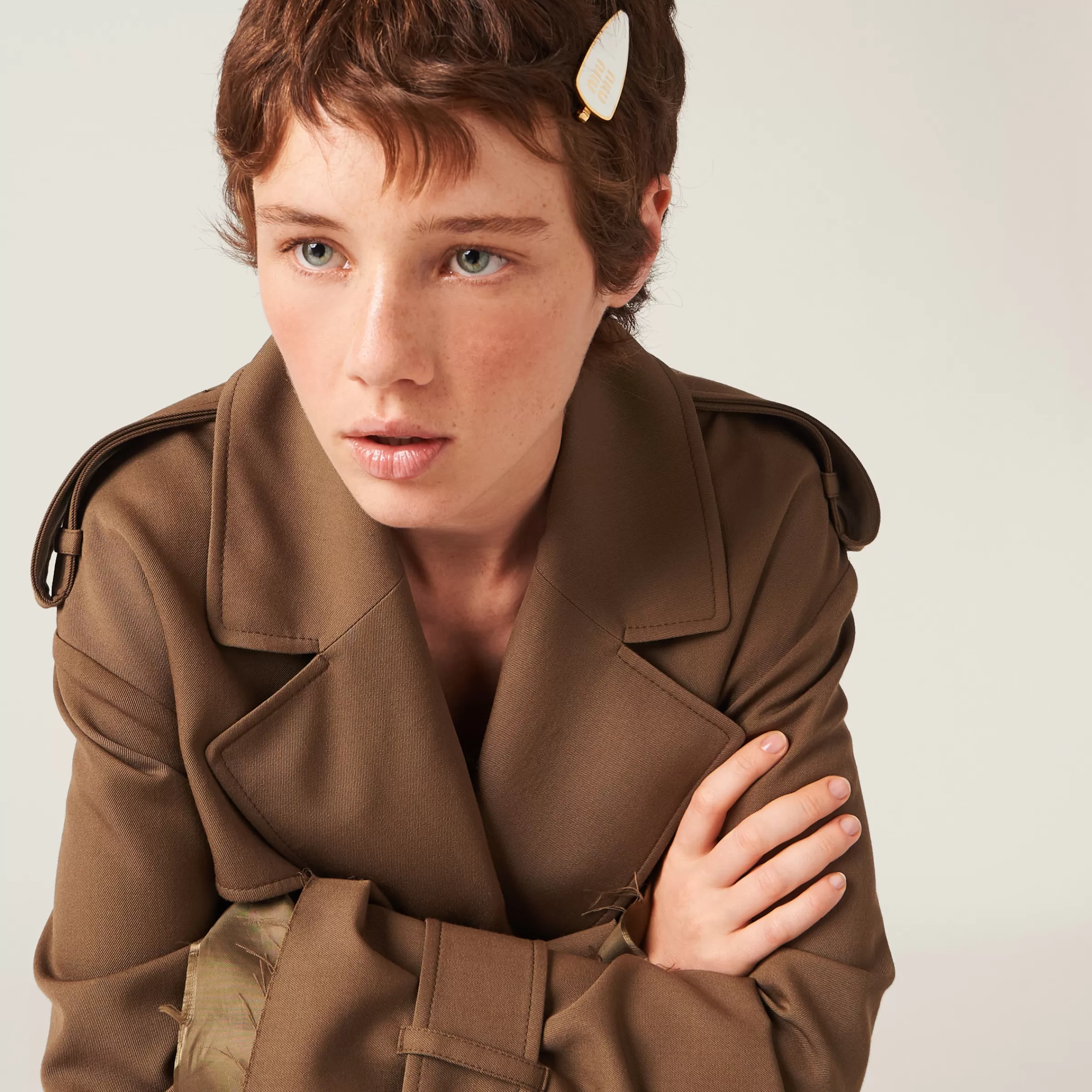 Miu Miu Enameled Metal Hair Clip |